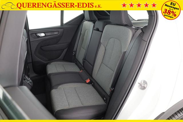 Volvo XC40 Core 2WD B3 Mild-Hybrid Core, AHK, Navi, LED, Winter, Kamera, el. Klappe 