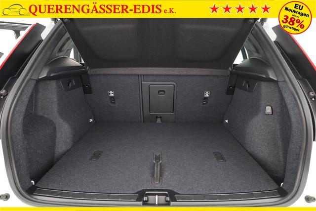 Volvo XC40 Core 2WD B3 Mild-Hybrid Core, AHK, Navi, LED, Winter, Kamera, el. Klappe 