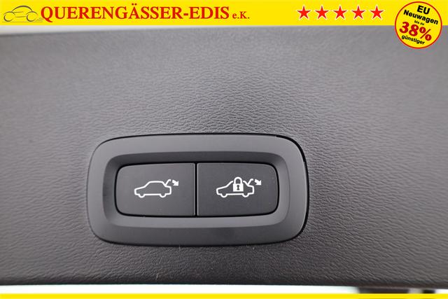 Volvo XC40 Core 2WD B3 Mild-Hybrid Core, AHK, Navi, LED, Winter, Kamera, el. Klappe 