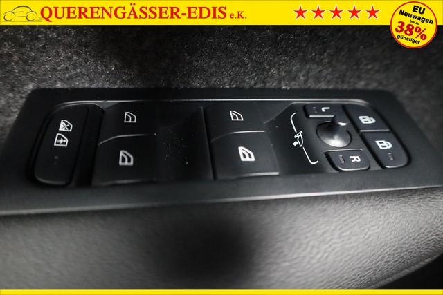 Volvo XC40 Core 2WD B3 Mild-Hybrid Core, Navi, LED, Winter, Kamera, el. Klappe 