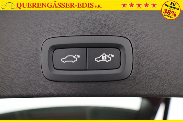 Volvo XC40 Core 2WD B3 Mild-Hybrid Core, Navi, LED, Winter, Kamera, el. Klappe 