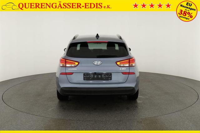 Hyundai i30 Kombi 1.5 T-GDI DCT Family, Navi. LED, Kamera, Winter, 17-Zoll 