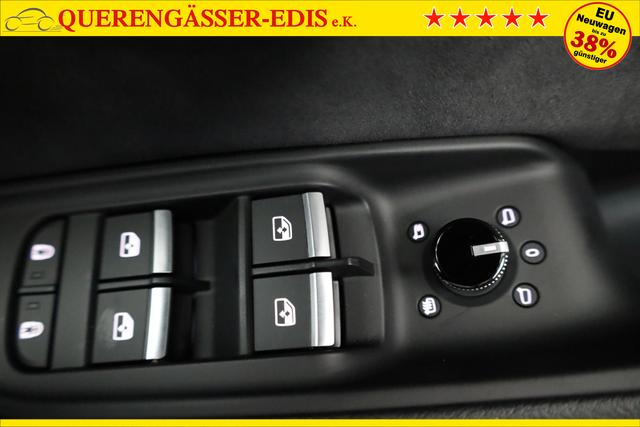 Audi Q8 50 TDI quattro qu S-LINE, Luft, Pano, B&O, 23-Zoll, AHK, Leder, AreaView, Optik schwarz 