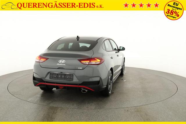 Hyundai i30 N Line 1.5 T-GDI DCT Fastback N-LINE, Navi, 18-Zoll, Kamera, LED, Winter 