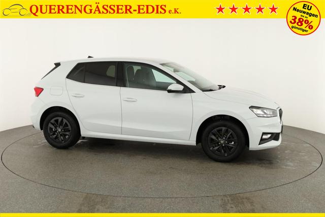 Skoda Fabia Selection 1.0 TSI DSG Selection, KESSY, Kamera, 15-Zoll schwarz, Winter, Ladeboden 