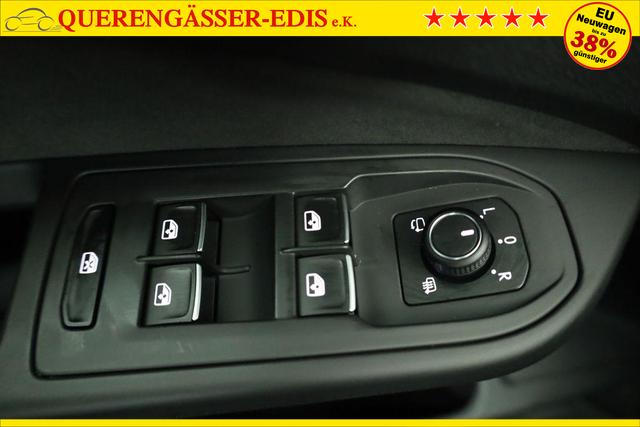 Volkswagen Golf 2.0 TSI 195 kW GTI VIII DSG Black Style, Pano, Navi, Side, Matrix, AreaView, Winter, 19-Zoll 
