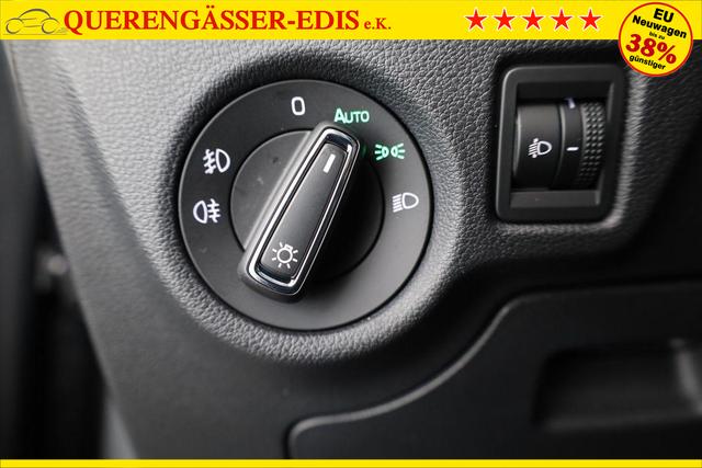 Skoda Kamiq Selection 1.0 TSI DSG 130 Jahre, AHK, LED, Side, ACC, Kamera, el. Klappe, Winter, 17-Zoll 