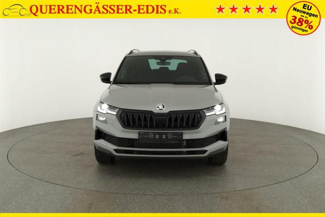 Skoda Karoq Sportline 4x4 2.0 TDI DSG Sportline, Pano, AHK, Navi, Matrix, AreaView, Side, Kamera, el. Klappe, FS-beheizbar, Winter 