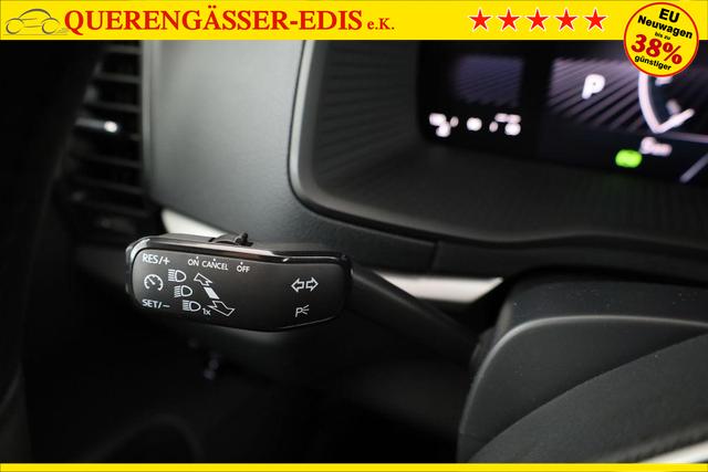 Skoda Karoq Selection 1.5 TSI DSG Selection, AHK, LED, Kamera, Winter, Ladeboden, 4 J.-Garantie 