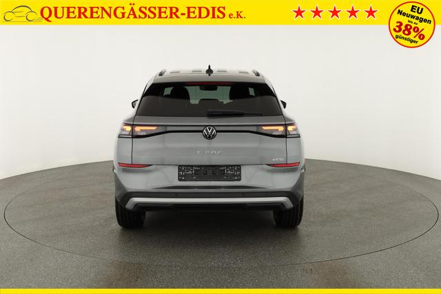 Volkswagen T-Roc 1.5 eTSI 110 kW Life DSG Life, neues Modell, LED, Kamera, Side, Winter, 17-Zoll 