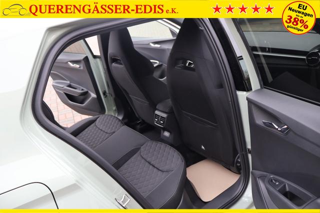 Skoda Fabia 1.0TSI "Dynamic" *Kessy*Kam*SHK+LKH*LED*Temp*Doppelboden* 