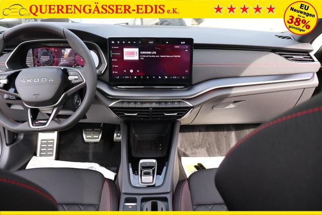 Skoda Octavia Combi 2.0TSI DSG "RS" Khaki Gr&uuml;n*PANO*AHK*19" 