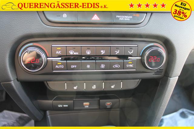 Kia Ceed 1.5T-GDi DCT "Vision" *NAVI*2 Z Klima*SHZ*LKH* 