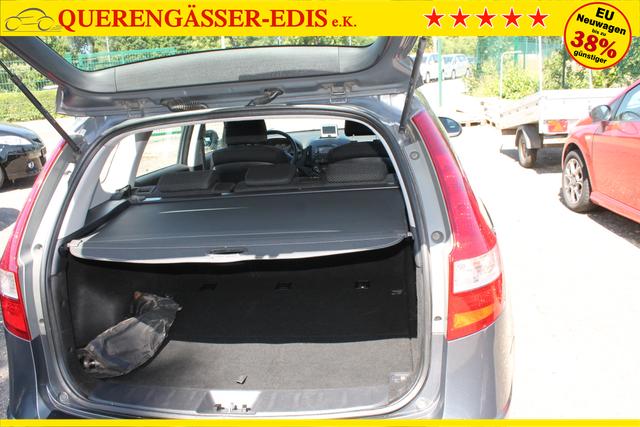 Hyundai i30 Kombi CW *NAVI*Klima*AHK* 