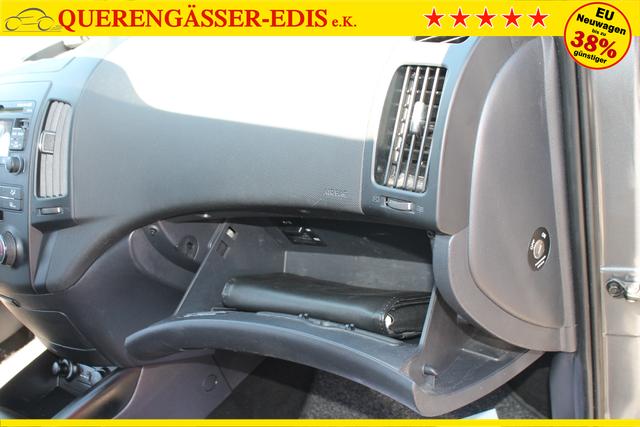 Hyundai i30 Kombi CW *NAVI*Klima*AHK* 