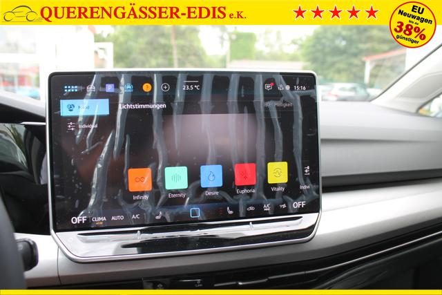 Volkswagen Golf Variant 1.5TSI "Life-CZ" *Kessy*AHK*el. Heckk.*KLIMA*SHZ*LED* 