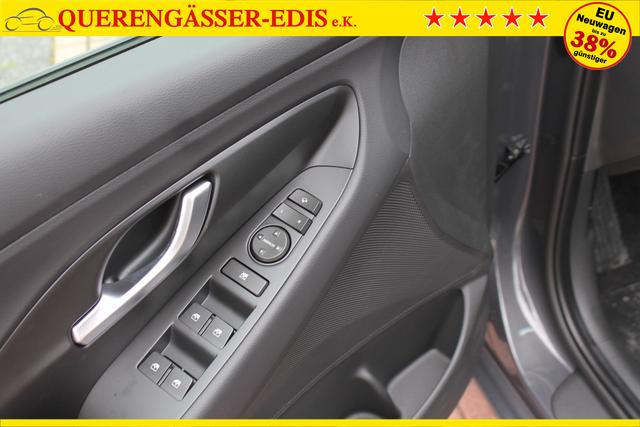 Hyundai i30 Kombi 1.5 T-GDi MHEV DCT "Style" *Navi*Kessy*SHZ+LKH*LED*2 Z Klima* 