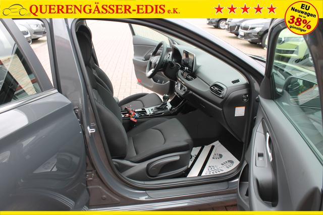 Hyundai i30 Kombi 1.5 T-GDi MHEV DCT "Style" *Navi*Kessy*SHZ+LKH*LED*2 Z Klima* 