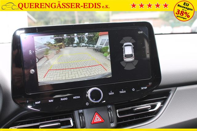 Hyundai i30 Kombi 1.5 T-GDi MHEV DCT "Style" *Navi*Kessy*SHZ+LKH*LED*2 Z Klima* 