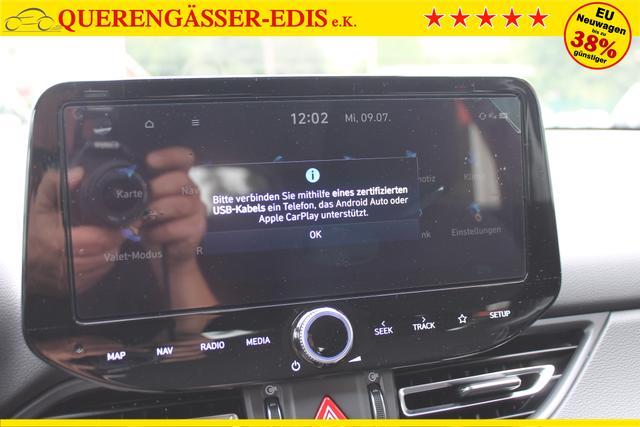 Hyundai i30 Kombi 1.5 T-GDi MHEV DCT "Style" *Navi*Kessy*SHZ+LKH*LED*2 Z Klima* 