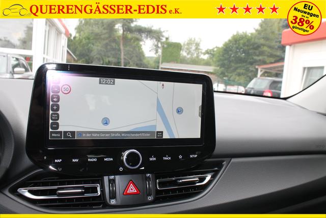 Hyundai i30 Kombi 1.5 T-GDi MHEV DCT "Style" *Navi*Kessy*SHZ+LKH*LED*2 Z Klima* 