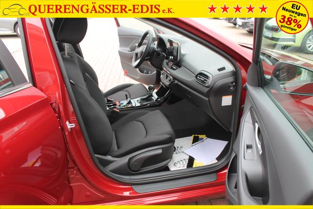 Hyundai i30 Kombi 1.5 T-GDi MHEV DCT "Style" *Navi*Kessy*SHZ+LKH*LED*2 Z Klima* 
