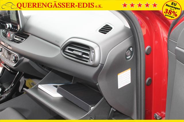 Hyundai i30 Kombi 1.5 T-GDi MHEV DCT "Style" *Navi*Kessy*SHZ+LKH*LED*2 Z Klima* 