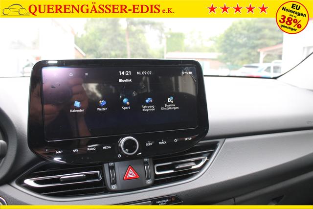 Hyundai i30 Kombi 1.5 T-GDi MHEV DCT "Style" *Navi*Kessy*SHZ+LKH*LED*2 Z Klima* 