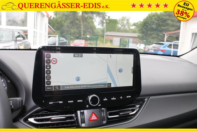Hyundai i30 Kombi 1.5 T-GDi MHEV DCT "Style" *Navi*Kessy*SHZ+LKH*LED*2 Z Klima* 