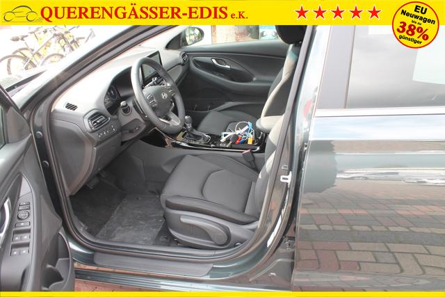 Hyundai i30 Kombi 1.5 T-GDi MHEV DCT "Style" *Navi*Kessy*SHZ+LKH*LED*2 Z Klima* 