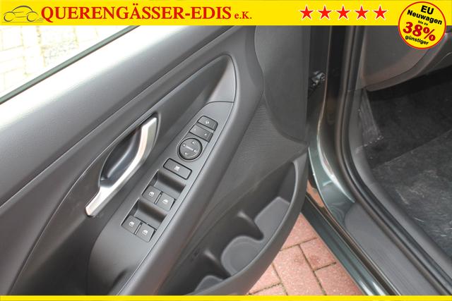 Hyundai i30 Kombi 1.5 T-GDi MHEV DCT "Style" *Navi*Kessy*SHZ+LKH*LED*2 Z Klima* 