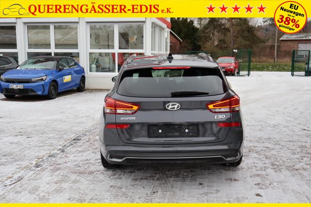 Hyundai i30 Kombi 1.5T-GDi 103kw "Family-CZ" *Navi*SHZ+LKH*KLima*Temp* 