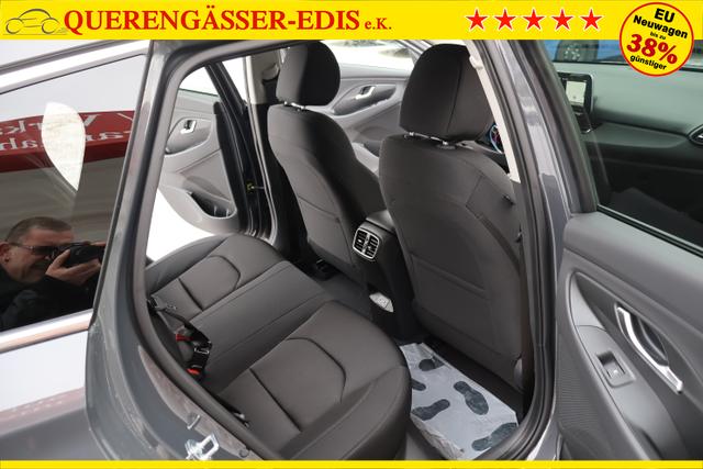 Hyundai i30 Kombi 1.5T-GDi 103kw "Family-CZ" *Navi*SHZ+LKH*KLima*Temp* 