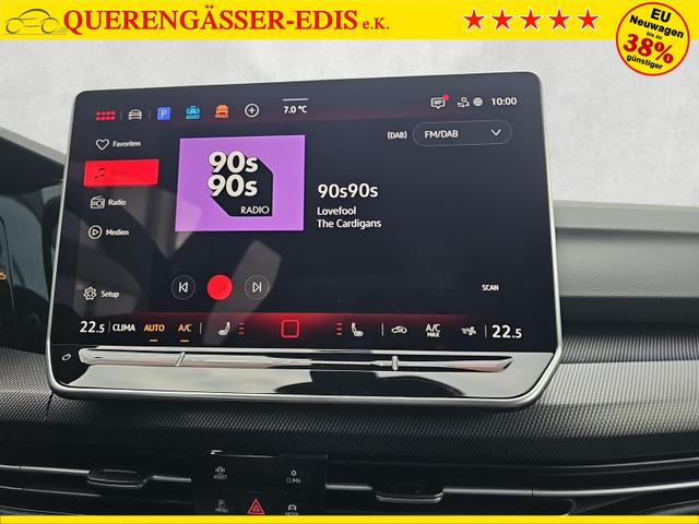 Volkswagen Golf 2.0 TSI 195 kW GTI DSG BlackStyle IQ.Light Keyless 