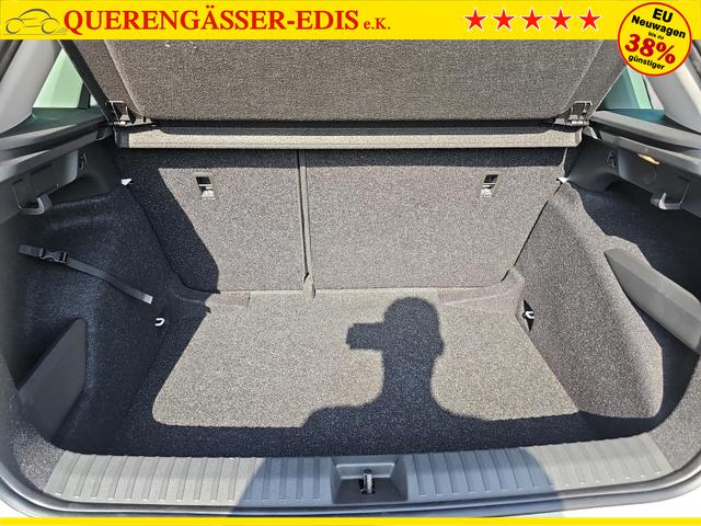 Skoda Kamiq Selection 1.0 TSI DSG Black 17Z Kamera SHZ 