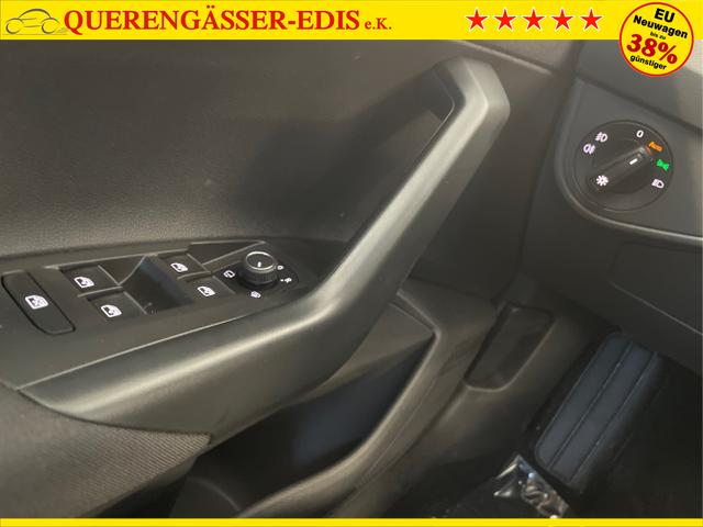 Volkswagen / Polo / Grau / / / 95PS DSG AHK+SZHZ+Kamera
