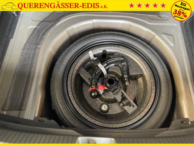 Volkswagen / Taigo / Grau / / / 115PS DSG AHK+Navi+Kamera