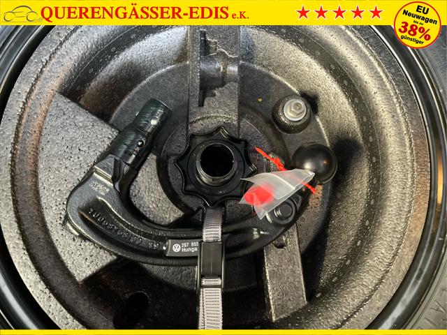 Volkswagen / Taigo / Grau / / / 150PS DSG AHK+Pano+IQ-Light