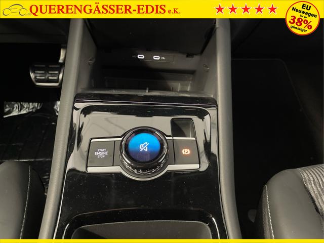 Volkswagen / Tiguan / Weiß / / / 193PS TDI AHK+Navi+Travel Assist