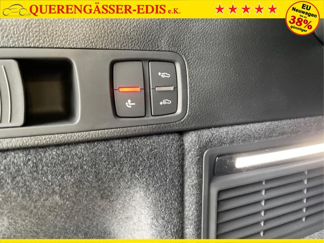 Audi / SQ5 / Schwarz / / / STHZ+HUD+AHK+360°