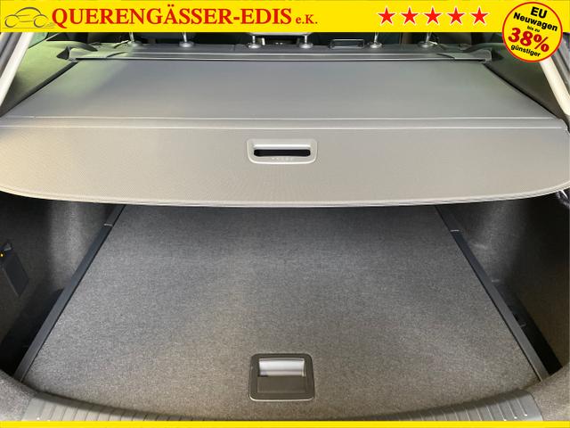 Seat / Leon Sportstourer ST / Schwarz / / / 150PS DSG AHK+ACC