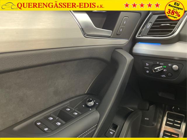 Audi / Q5 / Schwarz / / / 40 TDI Matrix+360°