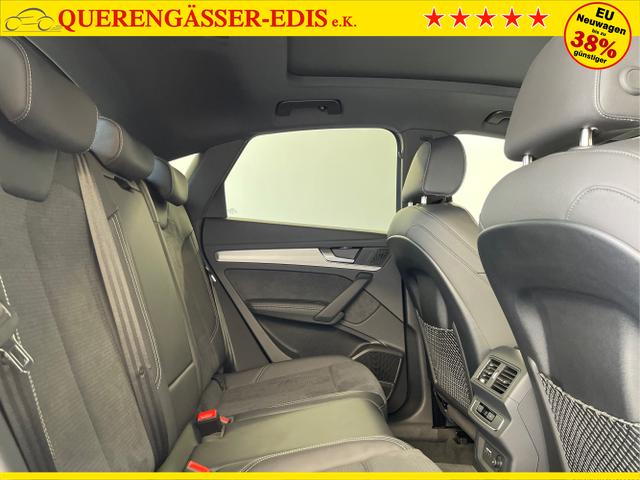 Audi / Q5 / Schwarz / / / 40 TDI Matrix+360°