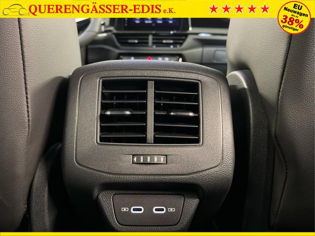 Volkswagen / T-Roc / Weiß / / / 190PS DSG 4Motion Pano+AHK