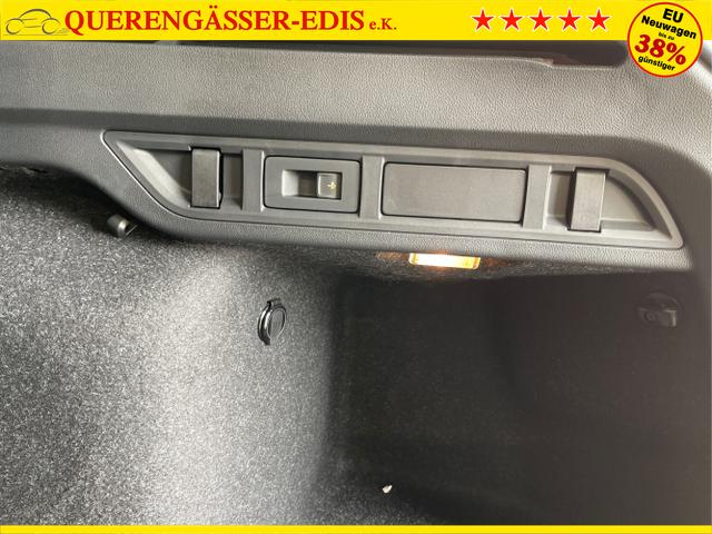 Skoda / Octavia Combi / Grau / / / 150 PS DSG AHK+Navi+ACC