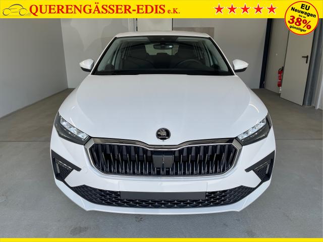 Skoda / Scala / Weiß / / / 115PS DSG AHK+App-Connect