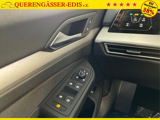 Volkswagen / Golf Variant / Rot / / / 150PS DSG AHK+Kessy+Navi