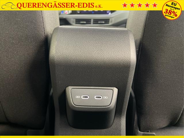 Volkswagen / Taigo / Silber / / / 115PS DSG Kessy+AHK+Navi