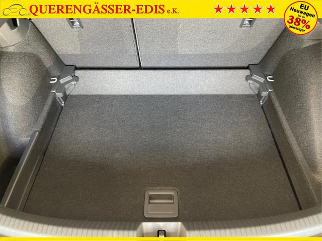 Volkswagen / Taigo / Silber / / / 115PS DSG Kessy+AHK+Navi