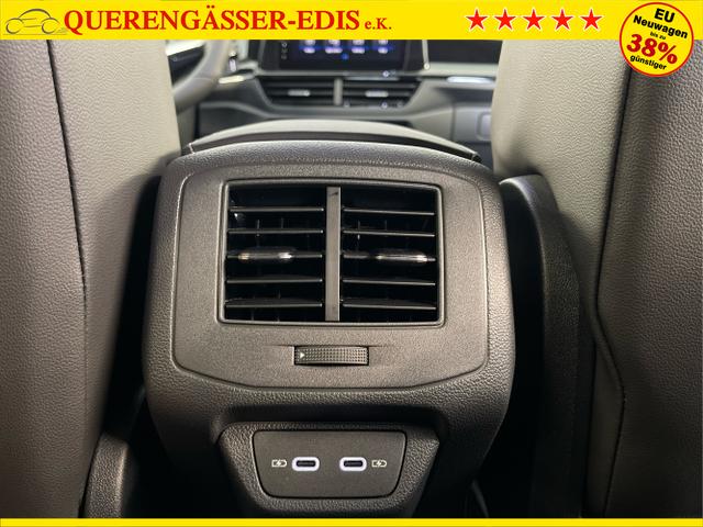 Volkswagen / T-Roc / Schwarz / / / 190PS DSG 4Motion Pano+AHK
